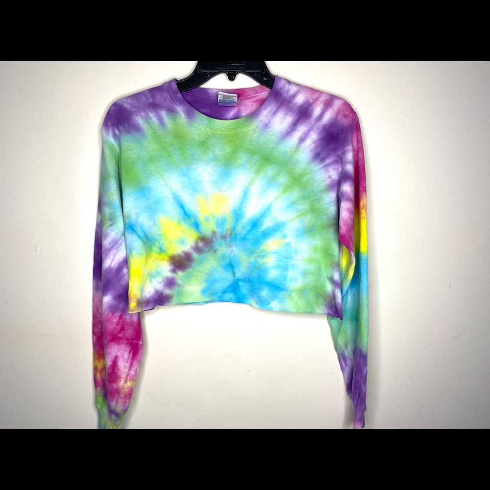 Long sleeve crop top